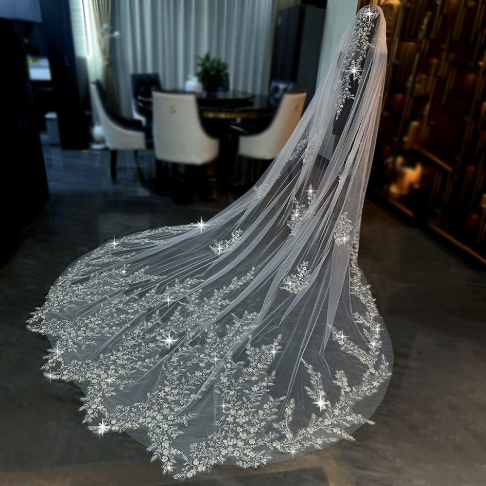 Camille Crystal Veil - Picture 8 of 9